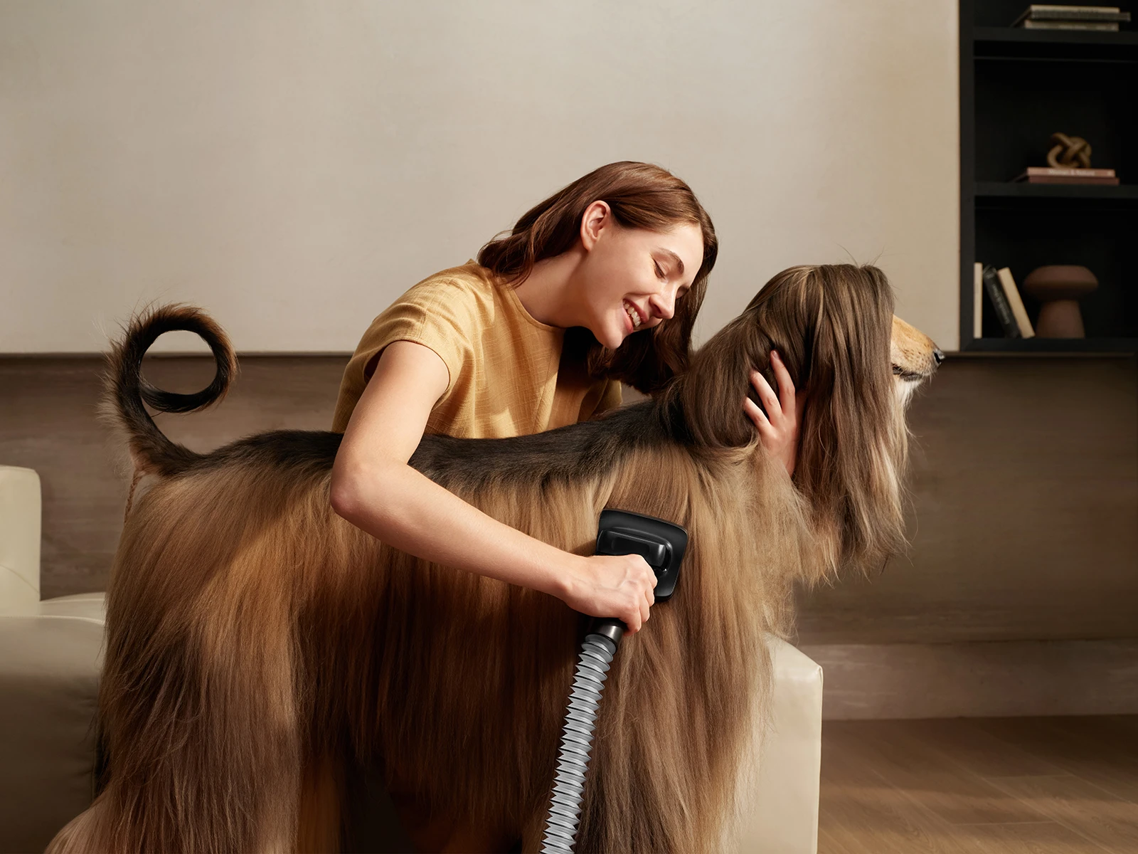 Dual Action Pet Deshedding Tool for Suction and Brush